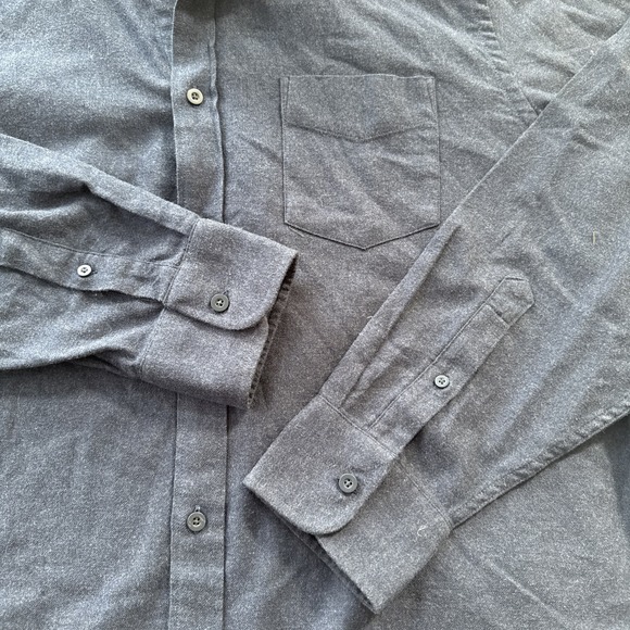 Untuckit Shirt Mens XL Button Up 100% Cotton Flannel Long Sleeve Navy Fuligni - Picture 3 of 7